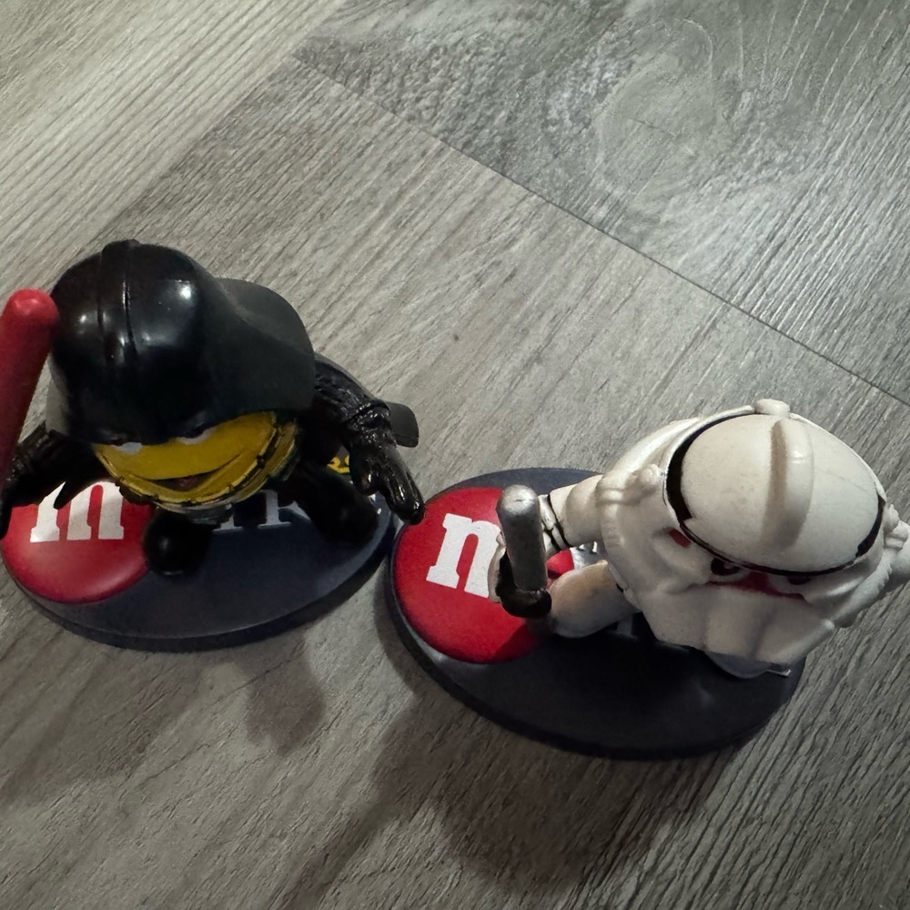 Hasbro Star Wars MPire M&M’s Loose Figured Darth Vader and Clone Troopers - Picture 2 of 4